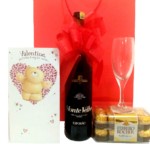 Monte Velho Red Large Valentines Gift Bag